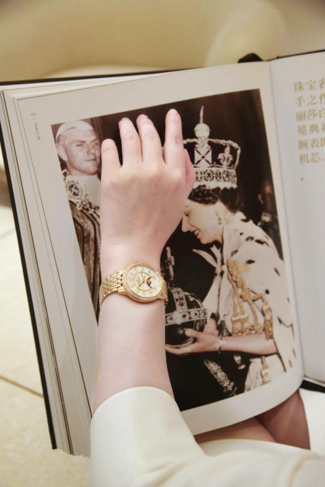 着女性的“时间进化史”章子怡最爱的腕表里藏(图3)