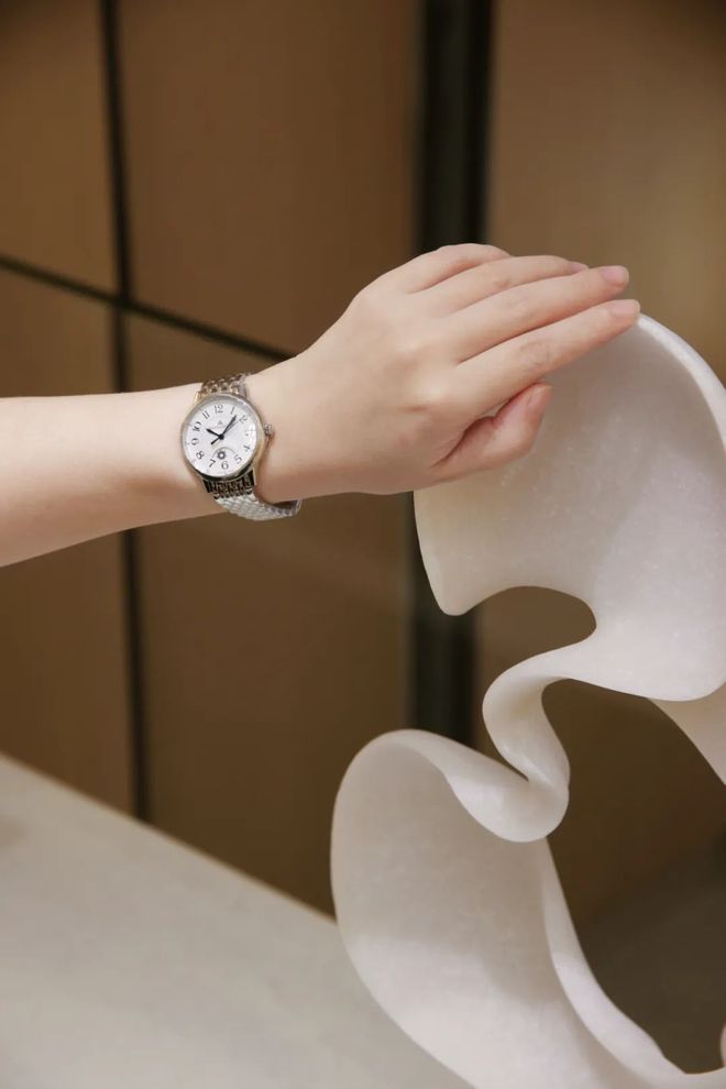 着女性的“时间进化史”章子怡最爱的腕表里藏(图45)